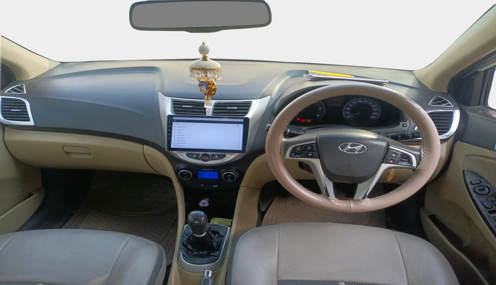 2011 Hyundai Verna FLUIDIC 1.6 CRDI SX, Diesel, Manual, 1,19,545 km, interior