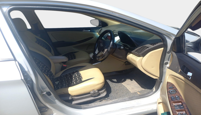 2013 Hyundai Verna FLUIDIC 1.6 CRDI SX OPT, Diesel, Manual, 1,65,402 km, interior
