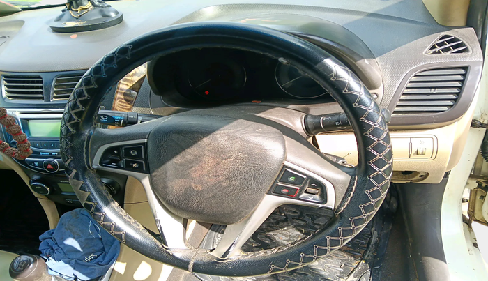 2012 Hyundai Verna FLUIDIC 1.6 CRDI SX, Diesel, Manual, 1,06,960 km, interior