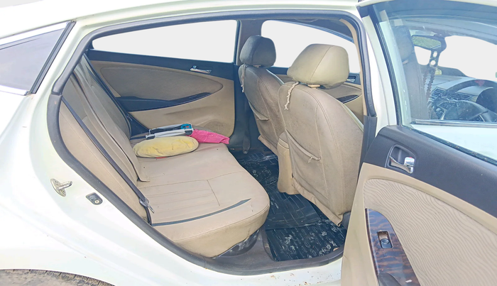 2012 Hyundai Verna FLUIDIC 1.6 CRDI SX, Diesel, Manual, 1,06,960 km, interior