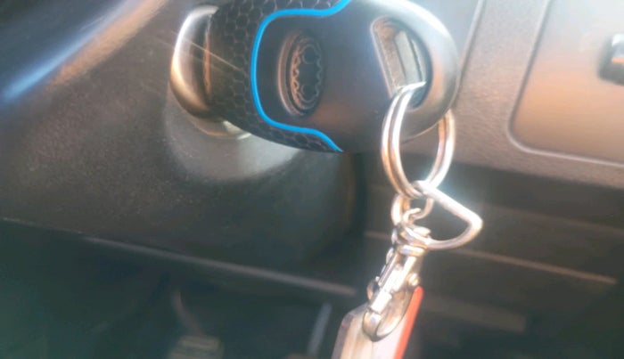 2011 Ford Figo TITANIUM 1.2 PETROL, Petrol, Manual, 56,110 km, interior