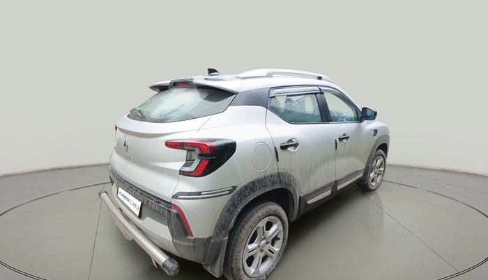 2022 Renault Kiger RXT MT, Petrol, Manual, 2,10,000 km, exterior