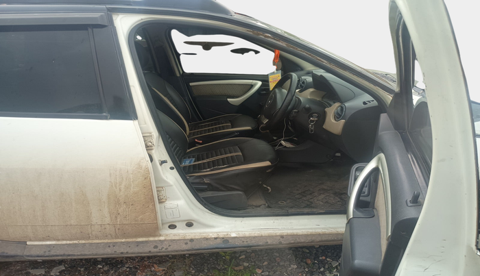 2012 Renault Duster 85 PS RXL DIESEL, Diesel, Manual, 1,00,703 km, interior