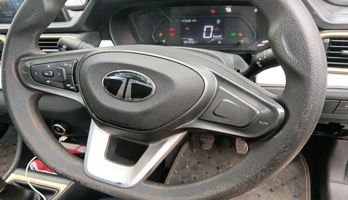 2024 Tata PUNCH ACCOMPLISHED DAZZLE SUNROOF CNG MT, Petrol, Manual, 50,728 km, interior