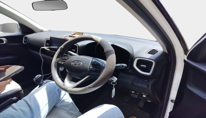 2022 Hyundai VENUE SX 1.0 TURBO, Petrol, Manual, 31,481 km, interior