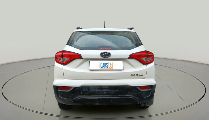 2022 Mahindra XUV300 W6 1.2 PETROL, Petrol, Manual, 16,846 km, exterior