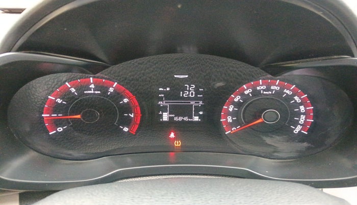 2022 Mahindra XUV300 W6 1.2 PETROL, Petrol, Manual, 16,846 km, interior