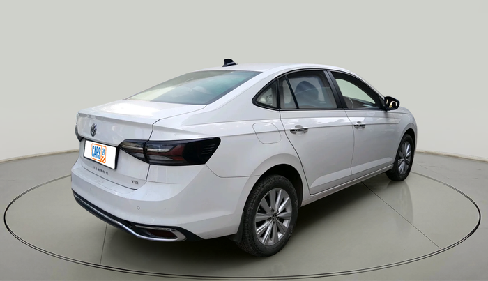 2022 Volkswagen VIRTUS HIGHLINE TSI 1.0 MT, Petrol, Manual, 14,011 km, exterior