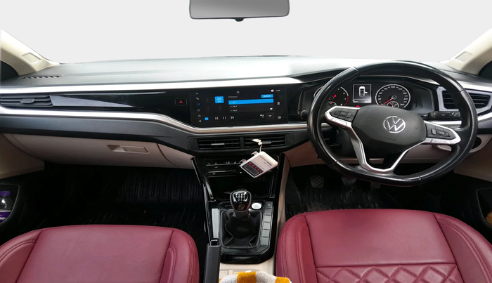 2022 Volkswagen VIRTUS HIGHLINE TSI 1.0 MT, Petrol, Manual, 14,011 km, interior