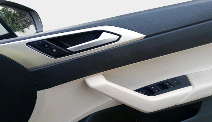 2022 Volkswagen VIRTUS HIGHLINE TSI 1.0 MT, Petrol, Manual, 14,011 km, interior