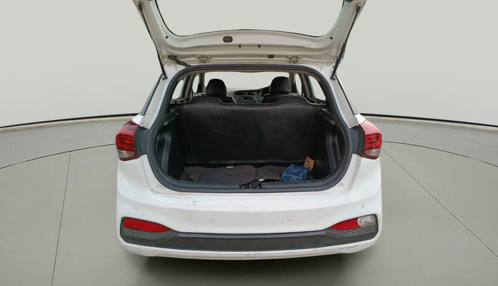 2018 Hyundai Elite i20 MAGNA EXECUTIVE 1.2, Petrol, Manual, 1,09,838 km, exterior