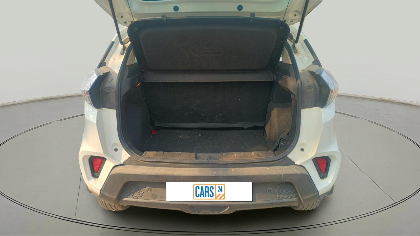 2023 Tata NEXON XM PETROL, Petrol, Manual, 15,328 km, exterior
