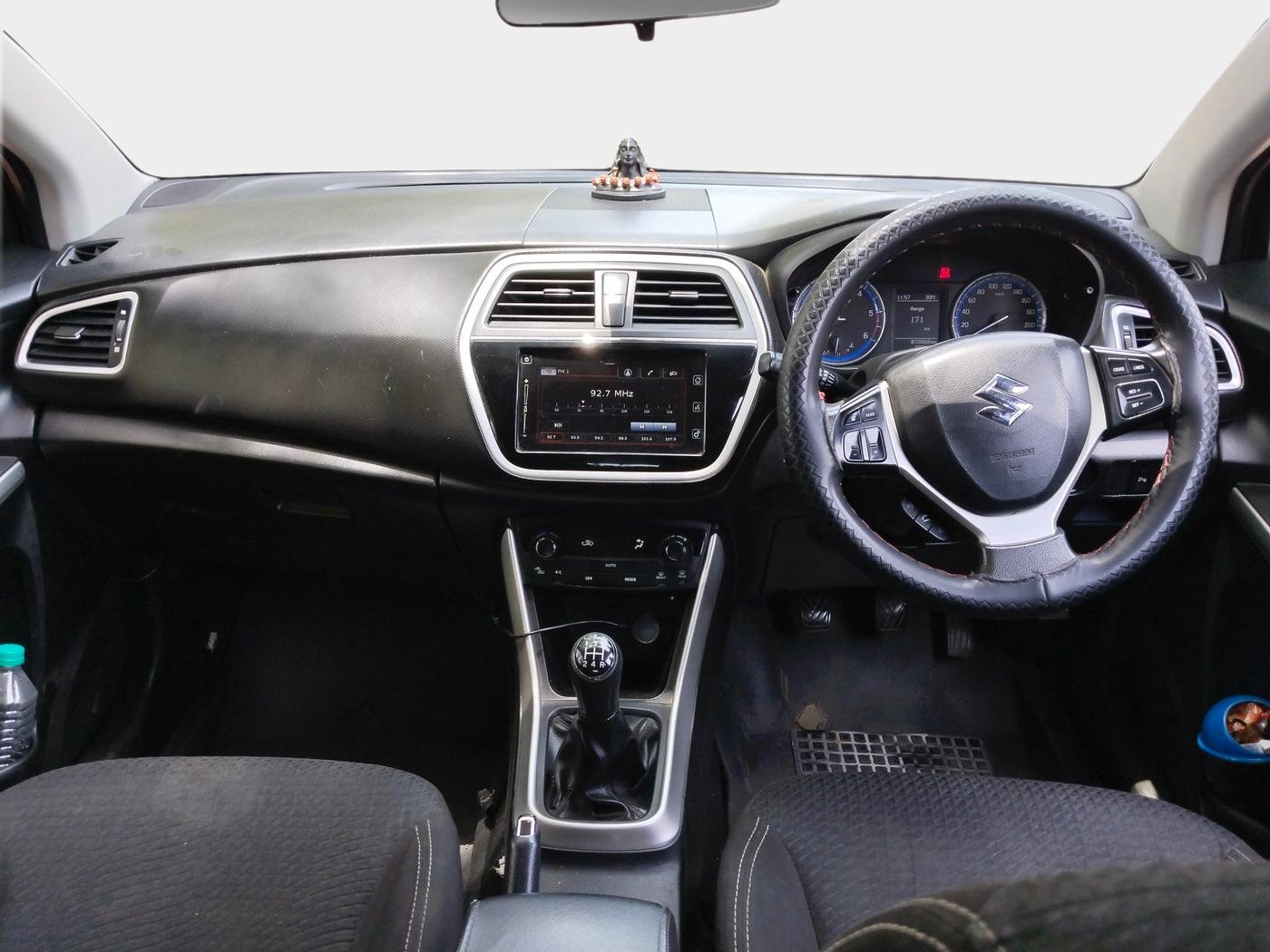 2016 Maruti S Cross ZETA 1.3, Diesel, Manual, 89,626 km, interior