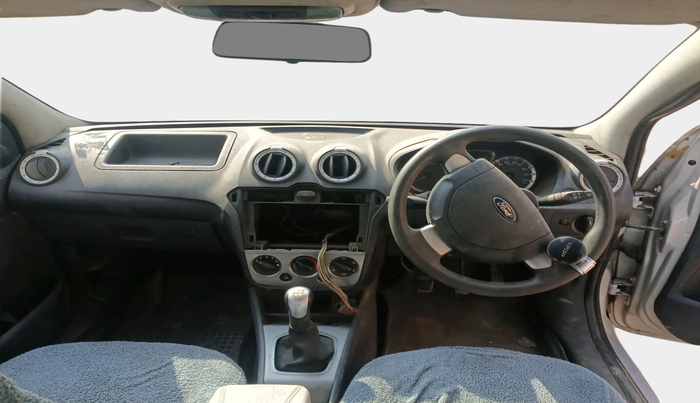 2011 Ford Fiesta EXI 1.4 DIESEL, Diesel, Manual, 1,88,679 km, interior