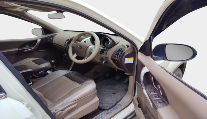 2012 Mahindra XUV500 W8, Diesel, Manual, 7,89,908 km, interior