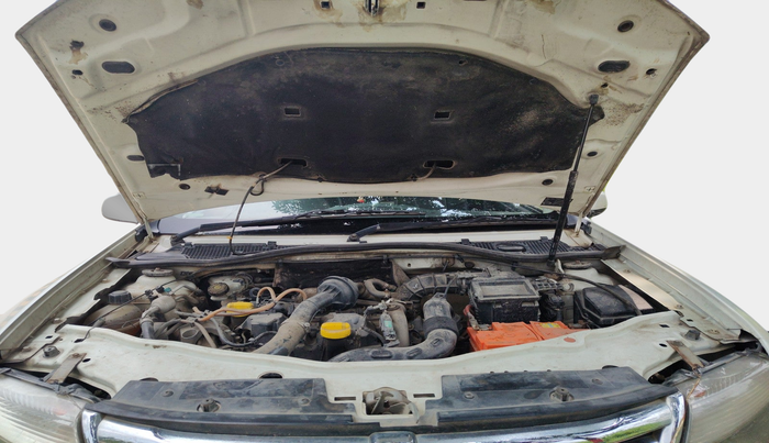 2015 Renault Duster 85 PS RXE DIESEL, Diesel, Manual, 2,17,989 km, exterior