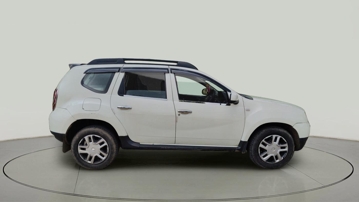 2015 Renault Duster 85 PS RXE DIESEL, Diesel, Manual, 2,17,989 km, exterior