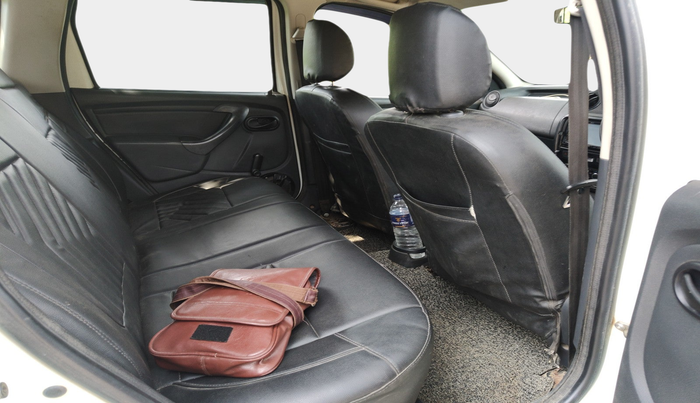 2015 Renault Duster 85 PS RXE DIESEL, Diesel, Manual, 2,17,989 km, interior