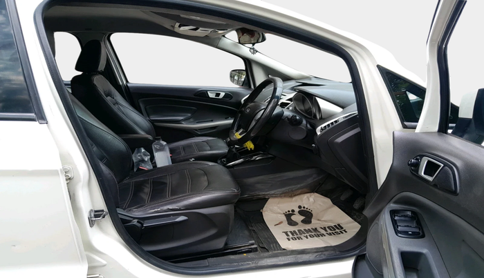 2015 Ford Ecosport TITANIUM 1.5L DIESEL, Diesel, Manual, 1,04,034 km, interior