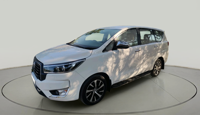 2025 Toyota Innova Crysta 2.4 ZX 7STR, Diesel, Manual, 31,839 km, exterior