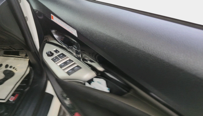 2025 Toyota Innova Crysta 2.4 ZX 7STR, Diesel, Manual, 31,839 km, interior