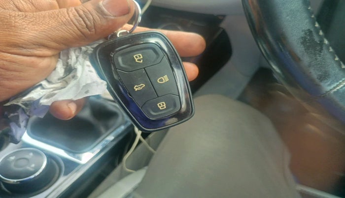 2021 Tata NEXON XZ PLUS DIESEL SUNROOF, Diesel, Manual, 1,42,861 km, interior