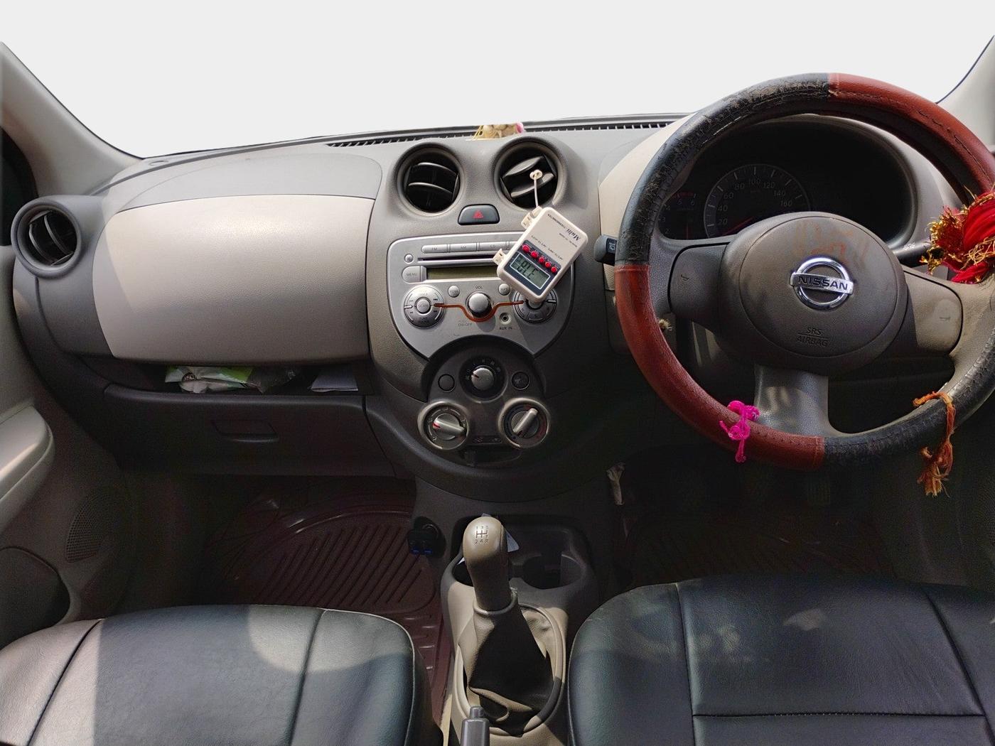 2011 Nissan Micra XV DIESEL, Diesel, Manual, 1,00,487 km, interior