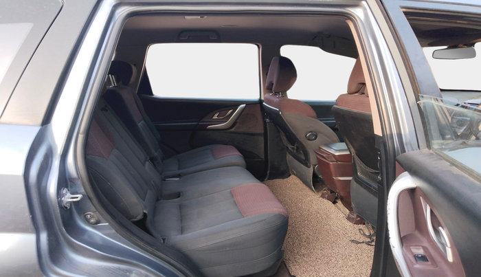 2014 Mahindra XUV500 W6, Diesel, Manual, 82,769 km, interior