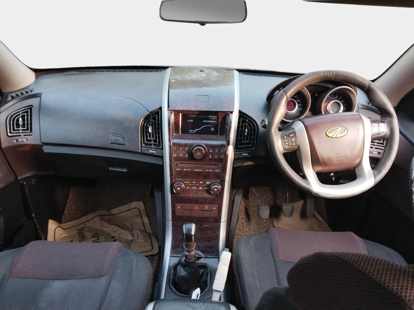 2014 Mahindra XUV500 W6, Diesel, Manual, 82,769 km, interior