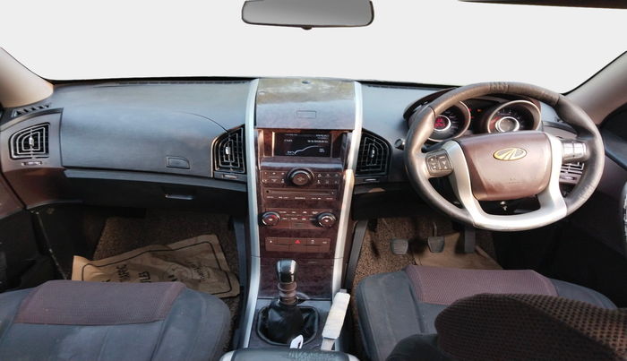 2014 Mahindra XUV500 W6, Diesel, Manual, 82,769 km, interior