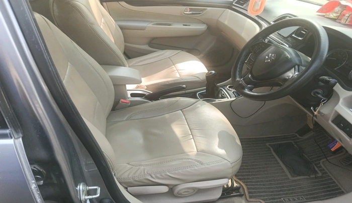 2017 Maruti Ciaz DELTA 1.4 MT PETROL, Petrol, Manual, 1,16,584 km, interior