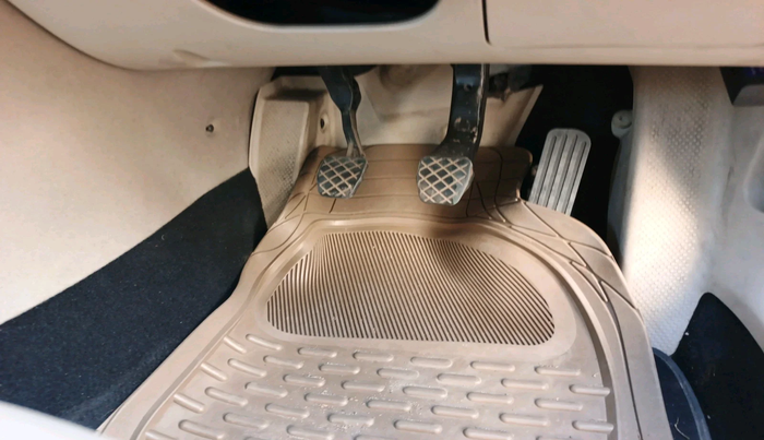 2012 Skoda Laura AMBIENTE 1.9 TDI MT, Diesel, Manual, 96,547 km, interior