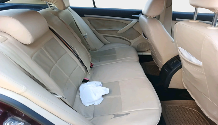 2012 Skoda Laura AMBIENTE 1.9 TDI MT, Diesel, Manual, 96,547 km, interior