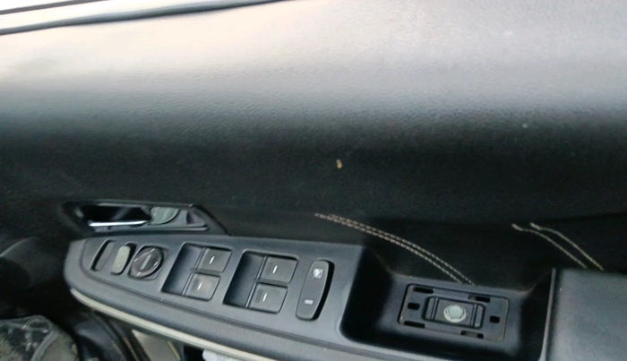 2017 Tata Hexa XM 4X2 7 STR, Diesel, Manual, 1,17,256 km, interior