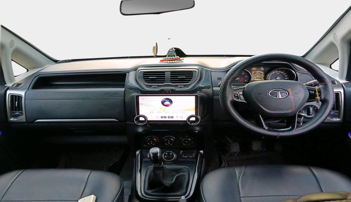 2017 Tata Hexa XM 4X2 7 STR, Diesel, Manual, 1,17,256 km, interior