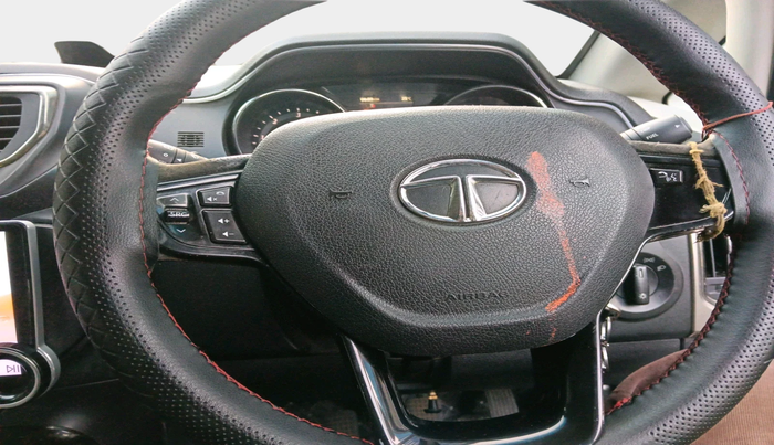 2017 Tata Hexa XM 4X2 7 STR, Diesel, Manual, 1,17,256 km, interior