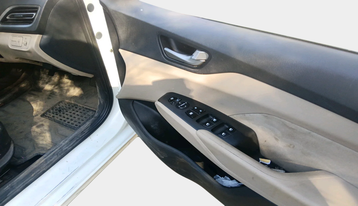 2021 Hyundai Verna SX 1.5 VTVT, Petrol, Manual, 1,51,037 km, interior