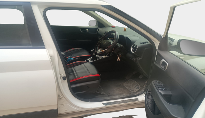 2021 Hyundai VENUE S 1.5 CRDI, Diesel, Manual, 86,394 km, interior