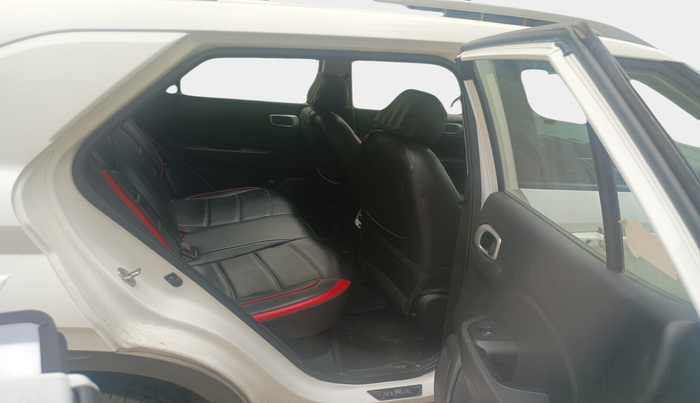 2021 Hyundai VENUE S 1.5 CRDI, Diesel, Manual, 86,394 km, interior