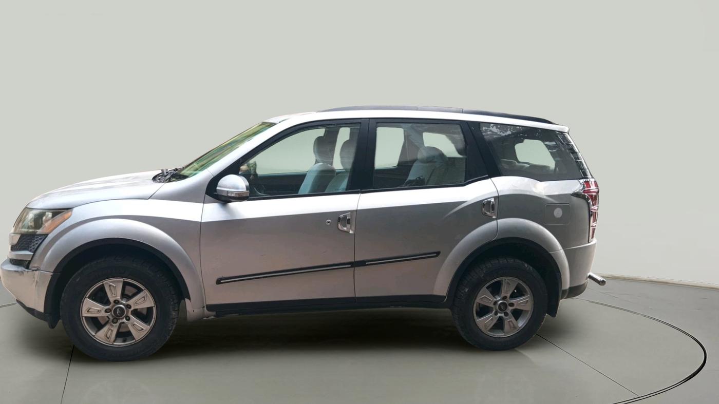 2013 Mahindra XUV500 W8, Diesel, Manual, 1,18,115 km, exterior