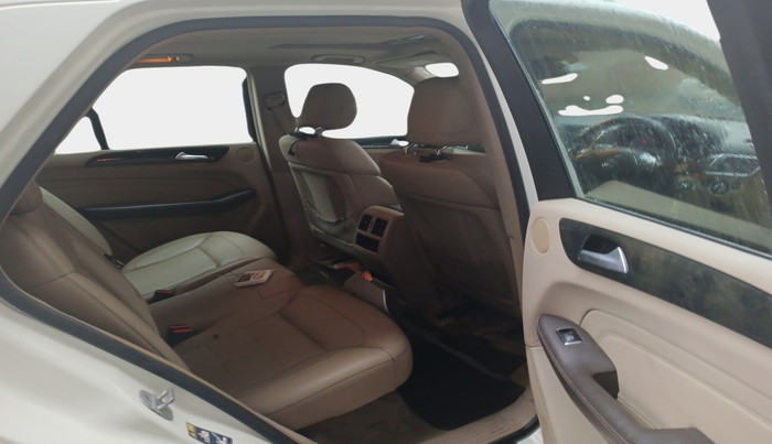 2013 Mercedes Benz Ml Class 250 CDI, Diesel, Automatic, 1,65,182 km, interior