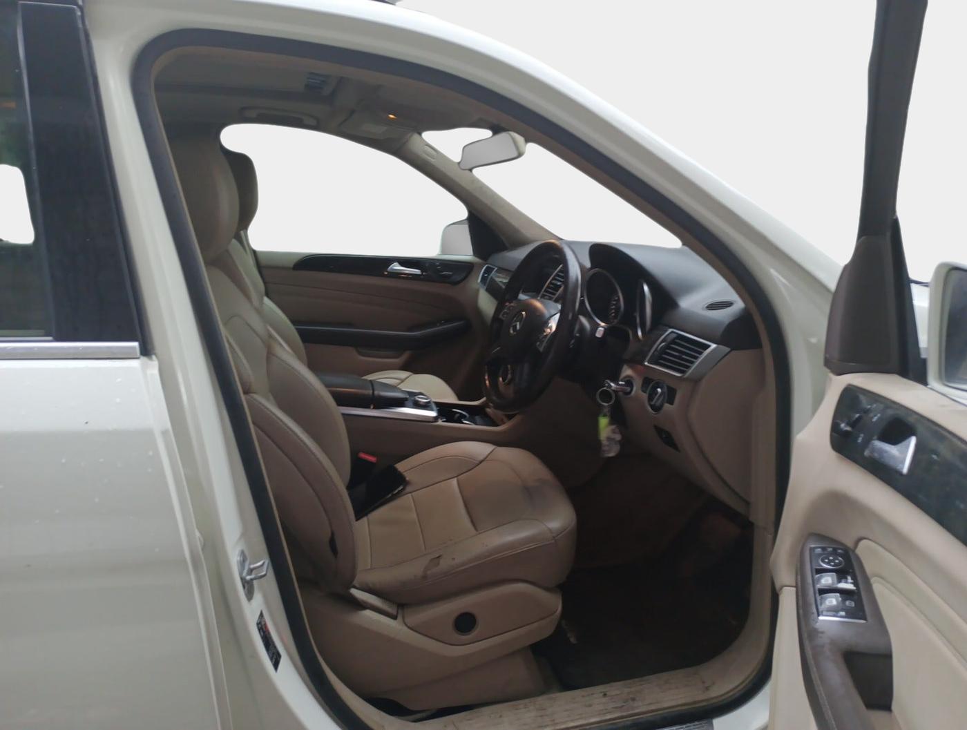2013 Mercedes Benz Ml Class 250 CDI, Diesel, Automatic, 1,65,182 km, interior