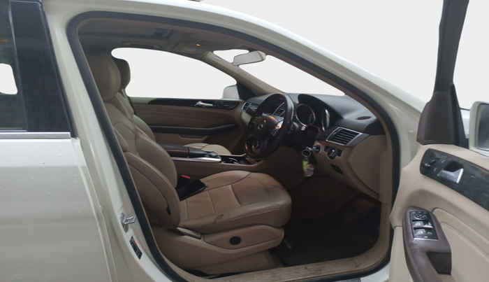 2013 Mercedes Benz Ml Class 250 CDI, Diesel, Automatic, 1,65,182 km, interior