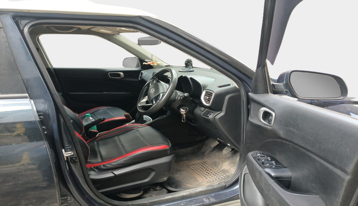 2020 Hyundai VENUE S 1.2, Petrol, Manual, 88,094 km, interior