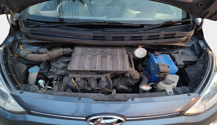 2015 Hyundai Xcent SX 1.2 (O), Petrol, Manual, 1,05,061 km, exterior