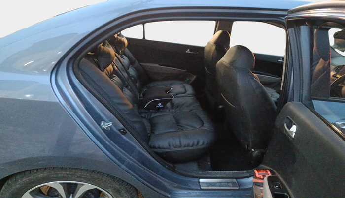 2015 Hyundai Xcent SX 1.2 (O), Petrol, Manual, 1,05,061 km, interior