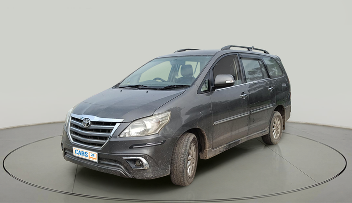 2012 Toyota Innova VX 2.5 8 STR, Diesel, Manual, 2,48,154 km, exterior