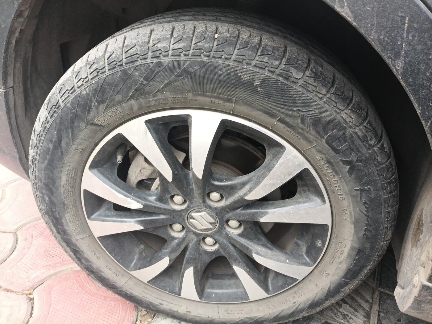 2022 Maruti S Cross ZETA 1.5, Petrol, Manual, 30,583 km, tyre