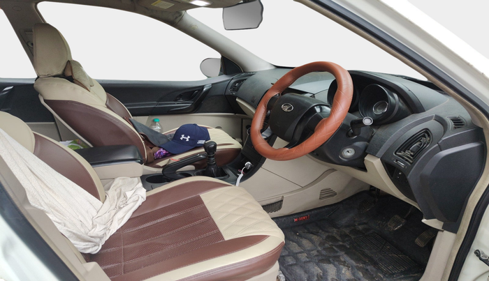 2016 Mahindra XUV500 W4, Diesel, Manual, 75,196 km, interior