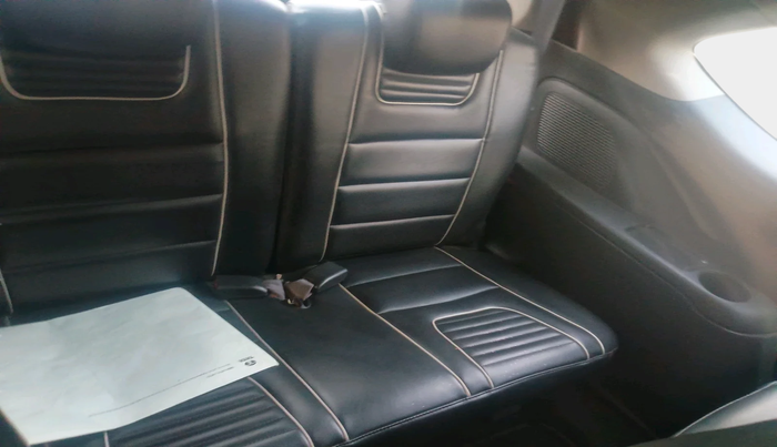 2016 Honda BR-V 1.5L I-VTEC S, Petrol, Manual, 1,08,901 km, interior